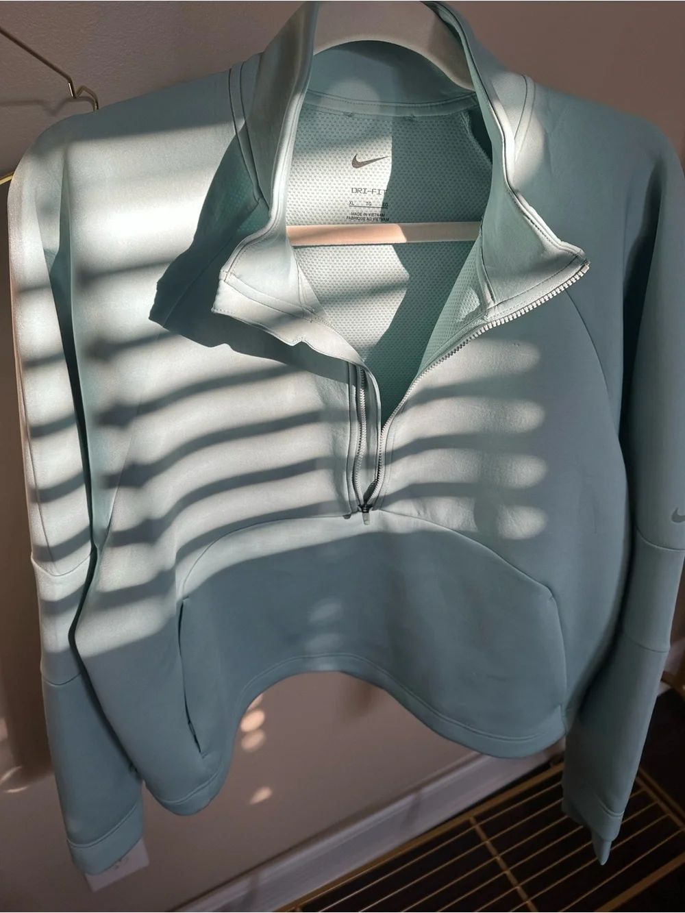 Nike women seafoam Green Sweatpants